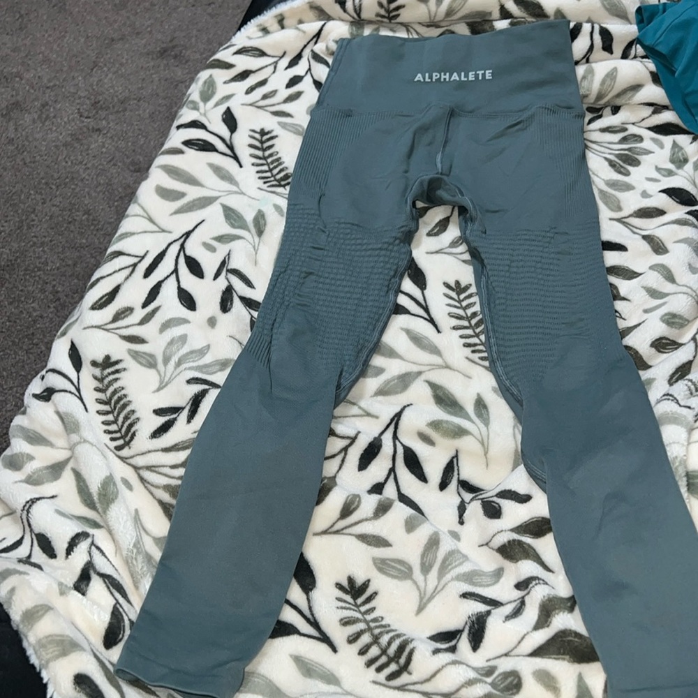 Alphalete leggings!
